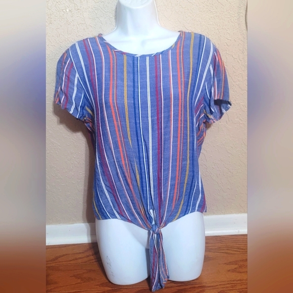 ⚘️Striped casual top M⚘️ - Picture 1 of 5